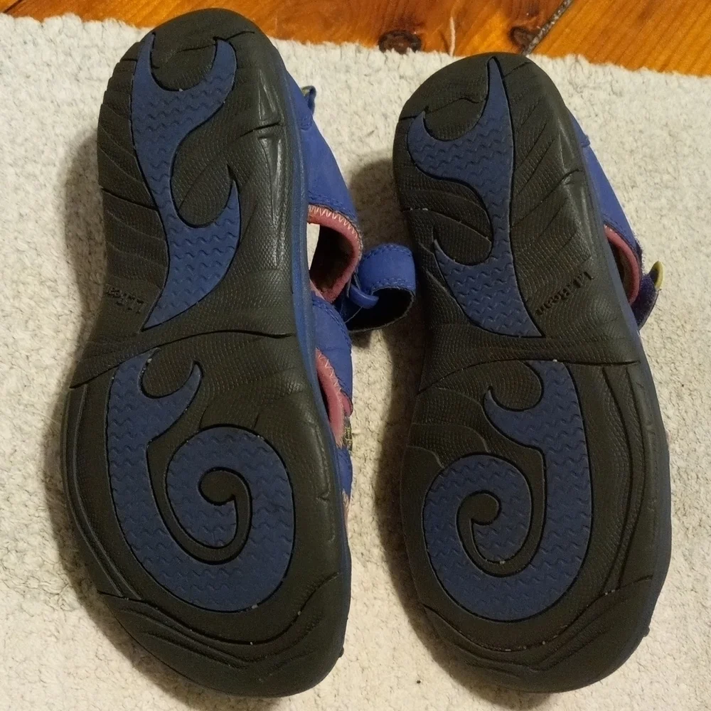 LL Bean Girl's Sz 2 Hiking Water Sandals.